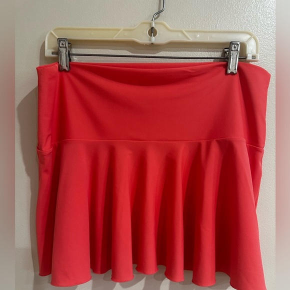 2 Floral design full body swimsuit with matching skirt - Picture 3 of 9